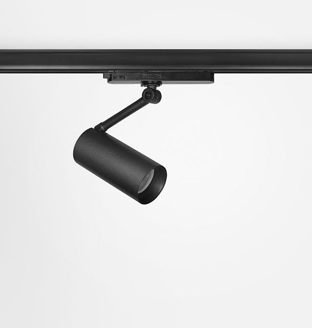 Liberta Black_TH.jpg